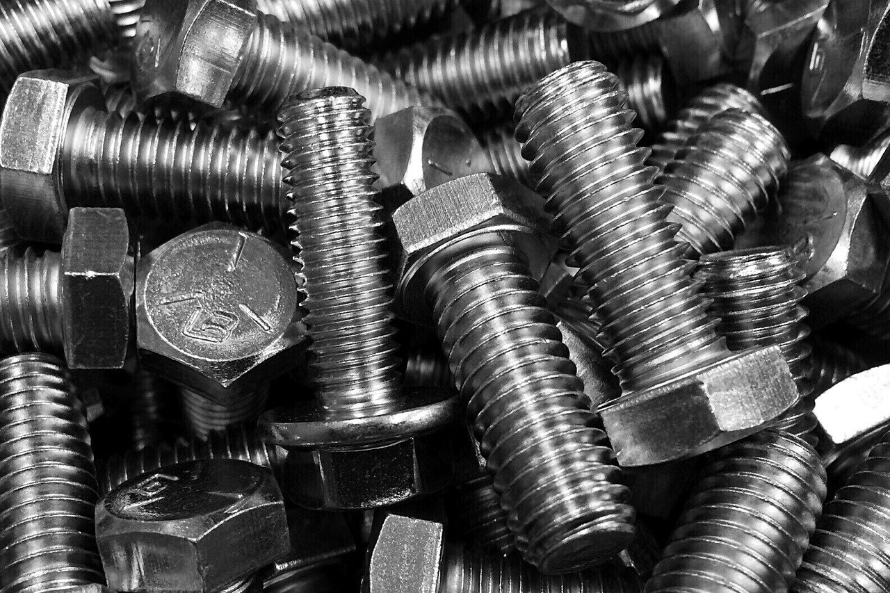 What is a Stainless Steel Bolt?