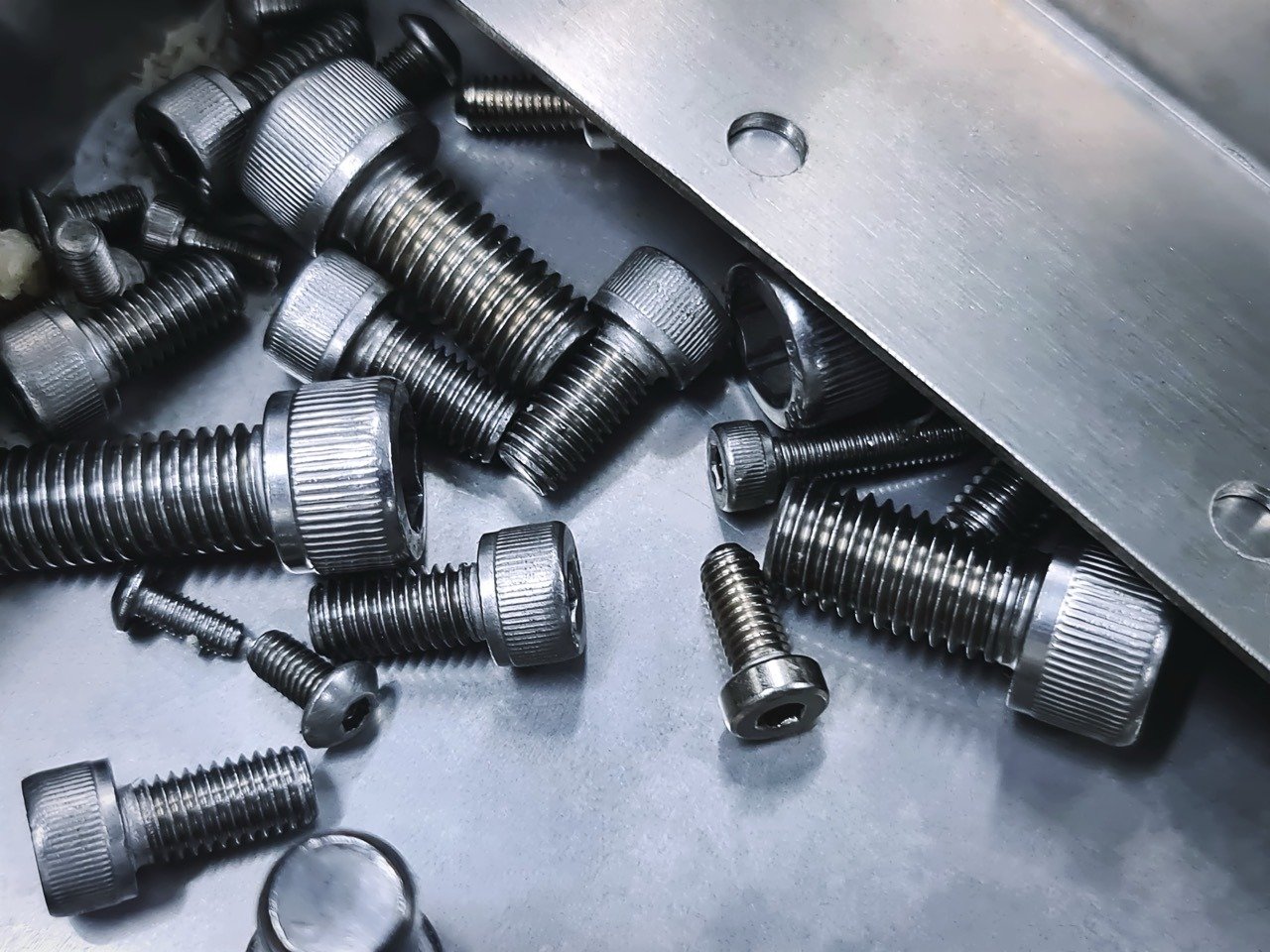 Use and Features of Allen Bolts